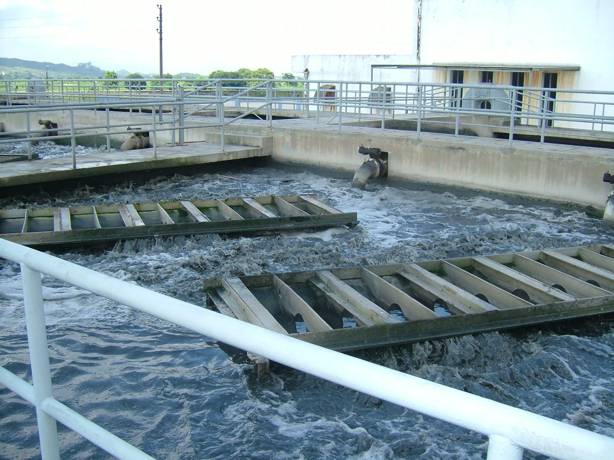 污水处理厂生化池现场